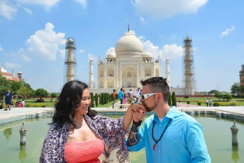 VIP Tajmahal Tickets with Guide & Private Photographer - Key Points