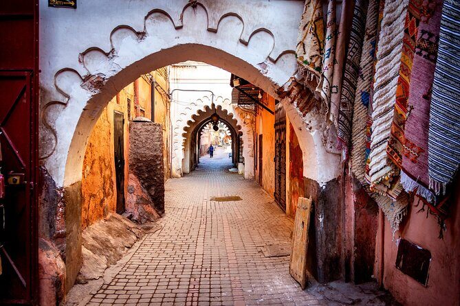 VIP tour Casablanca to Marrakech: Luxury Day of History & Culture - Key Points