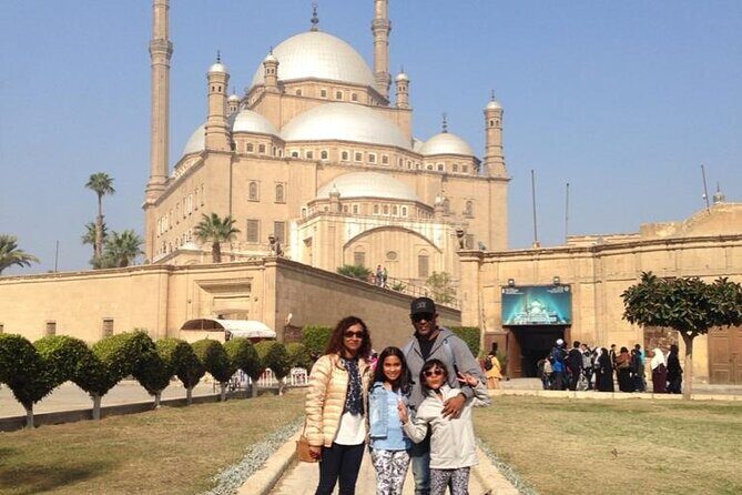 VIP Tour Coptic Cairo ,Islamic Mosque and old Market with Lunch - Tasting Egypt: Lunch and Practical Details