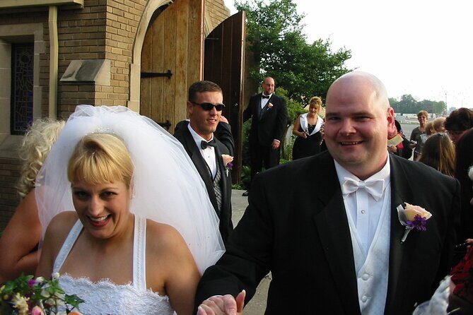 VIP Traverse City Michigan Movie Stars Wedding Shuttle - A Closer Look at the Experience