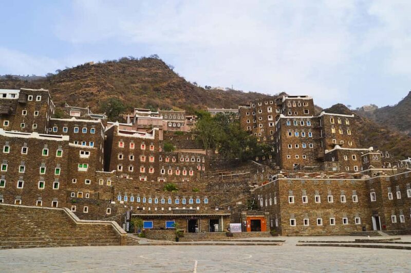 Visit Ancient Village of Rijal Almaa - The Itinerary and What You Can Expect