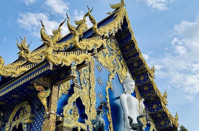 Visit Chiang Rai Temples and Lalitta Cafe from Chiang Mai - Who Should Consider This Tour?