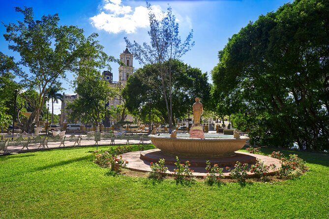 Visit Chichén Itzá and discover a real Cenote and Valladolid. Transport included - The Sum Up