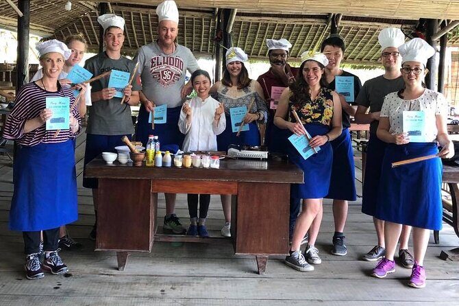 Visit Local Market, Coconut Basket Boat Ride and Cooking Class - An Introduction to the Tour Experience