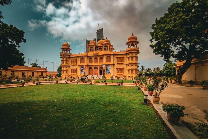 Visit Mohatta Palace Zainab market & Burns road - An In-Depth Look at the Tour Experience