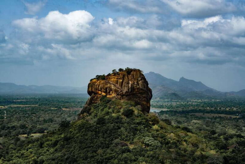 Visit sri Lanka 7 Days Round Trip - An Authentic 7-Day Adventure Through Sri Lanka’s Heart