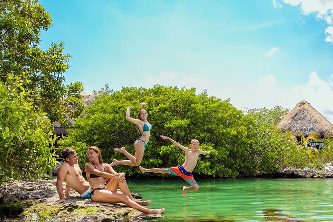 Visit Tulum Ruins, Yalku lagoon & cenote - Key Points