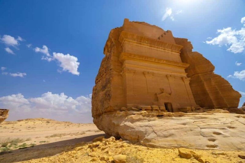 Visiting The Incredible Heritage Site Hegra in AlUla - Key Points