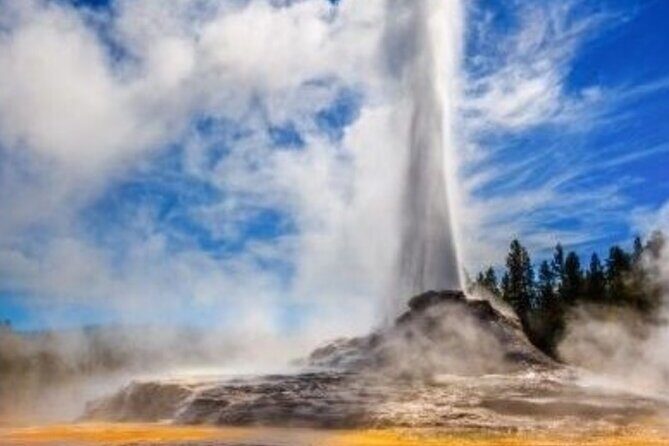 Volcanic Wonderland at Yellowstones Hot Springs and Geysers - Practical Details and Value