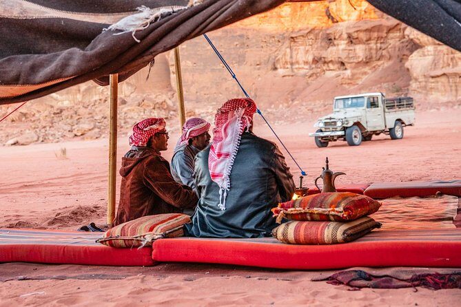 Wadi Rum hiking - Introducing the Wadi Rum Hiking Tour: An Authentic Bedouin Experience