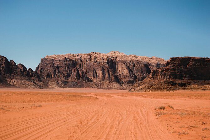 WADI RUM JEEP TOUR WITH ACCOMMODATION | The Jordanian Mappers - Key Points