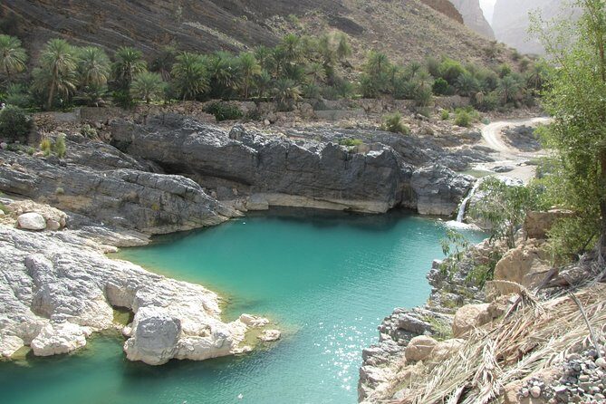 Wadi Shab and Bimmah Sinkhole 4X4 (Private Tour ) - Key Points