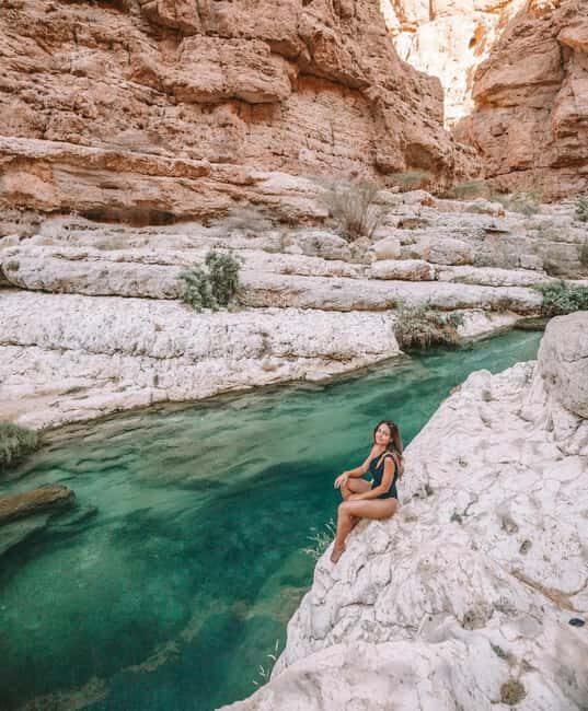 wadi shab and bimmah sinkhole tour from muscat - What to Expect on the Wadi Shab and Bimmah Sinkhole Tour