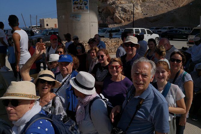 Wadi Shab Trekking and Swimming Tour - Exploring the Tour in Detail