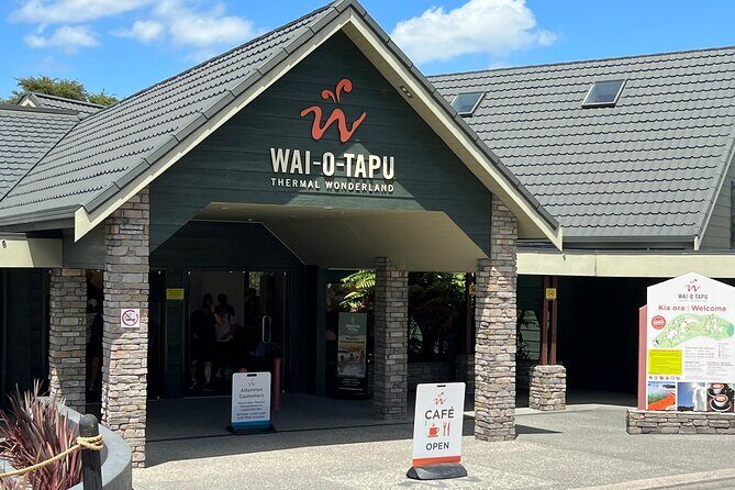 Wai-O-Tapu and Te Puia Day Trip Transport from Auckland - An Honest Look at the Wai-O-Tapu and Te Puia Day Trip from Auckland