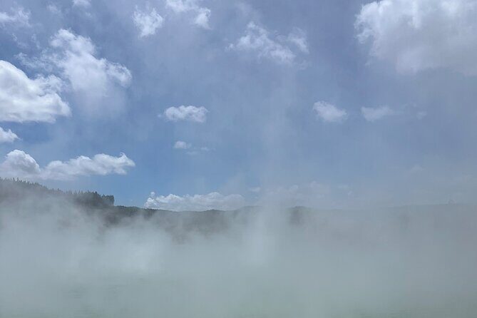 Wai-O-Tapu and Te Puia Day Trip Transport from Auckland - FAQs
