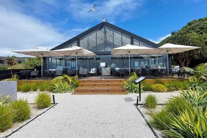 Waiheke Island: Afternoon Wine Affair with Ocean Front Lunch - An In-Depth Look at the Tour Experience
