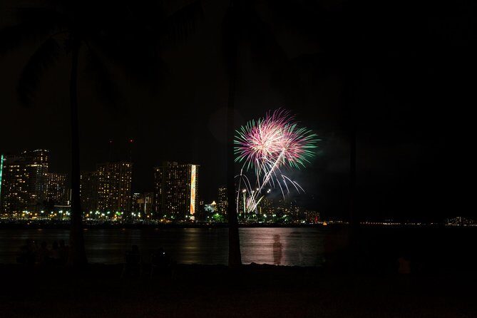 Waikiki Fireworks Dinner Cruise: Sail & Sparkle on Friday Nights - An Authentic Oahu Experience on the Water
