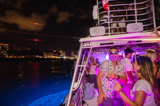 Waikiki Friday Fireworks Party Cruise with Live DJ & Full Bar - FAQs