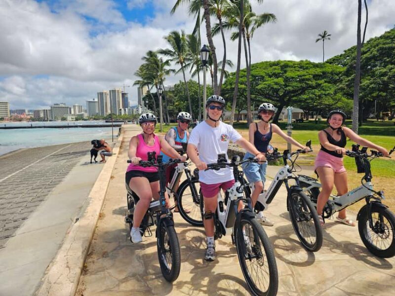 Waikiki: Guided E-Bike Tour with Local History & Ocean Views - Discovering Waikiki on E-Bikes