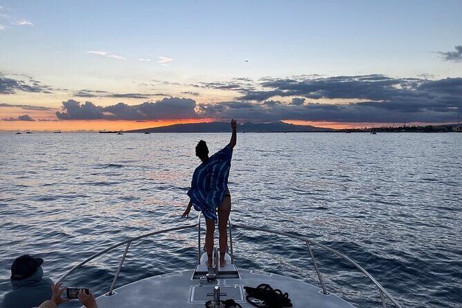 Waikiki Sunset Boat Cruise - Key Points