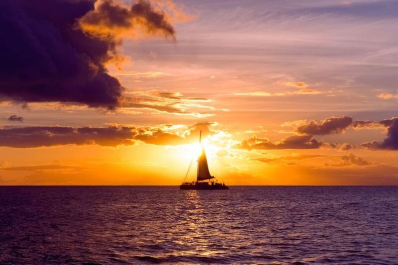 Waikiki Sunset Cocktail Cruise with Drinks and Appetizers - Why This Cruise Works for Different Travelers