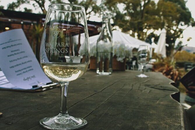 Waipara Valley Winery Tour Wine Tastings and Scenic Views - Exploring Waipara Valley: The Heart of New Zealand’s Boutique Wineries
