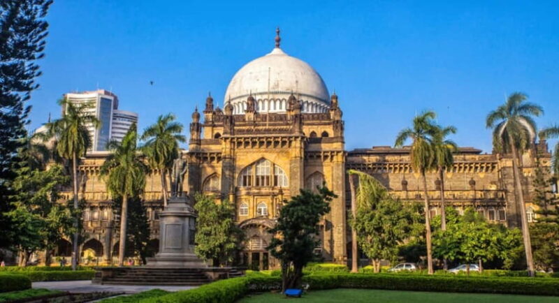 Walk and Explore Mumbai City: Guided Tour by Foot - A Closer Look at the Mumbai Walking Tour