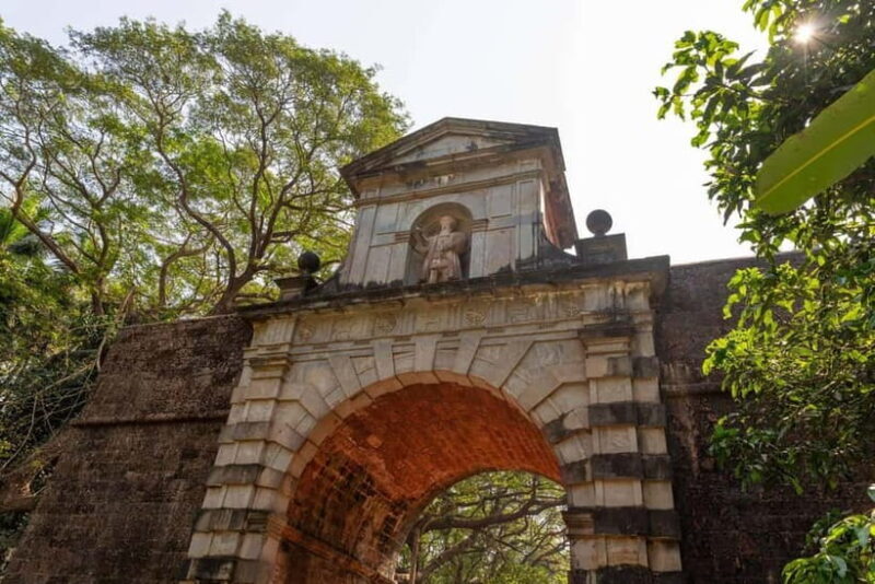 Walk and Explore Vasco Da Gama City: Guided Tour by Foot - FAQ