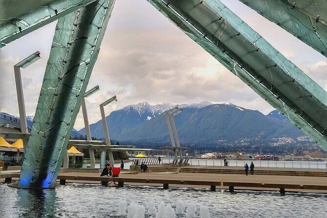 Walk Like a Local thru Vancouver - Unpacking the Tour: A Step-by-Step Breakdown