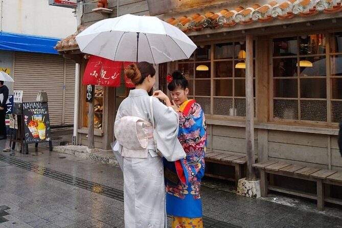 Walking around town in a kimono, you can choose your favorite kimono from the traditional Okinawan costumes "Ryuso", "Kimono", "Yukata" Hairset & Lipstick & Kimono & Rental FeeAll Comic Book - The Experience in Detail