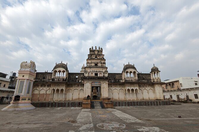 Walking Sightseeing Tour - The Shine Pushkar - Key Points