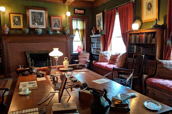 Walking Tour: Chicago's Prairie Ave Dist. - Street of the Elite - FAQ