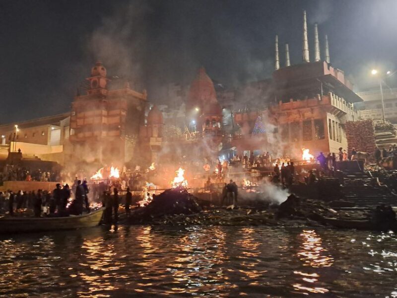 Walking Tour in the old part of the city of Varanasi - A Step-by-Step Guide Through the Tour