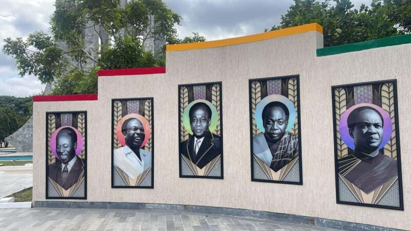 Walking Tour of Accra - The National Museum