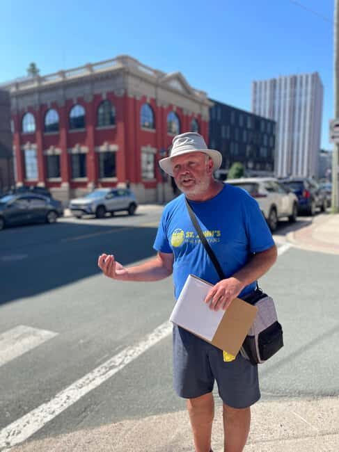 Walking tour of downtown St. John's in French - An In-Depth Look at the Tour Experience