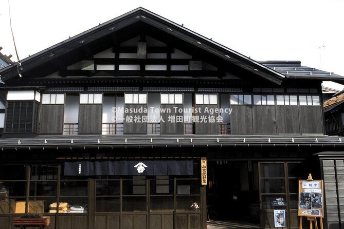 Walking Tour of Wealthy Merchant's Storehouses in Akita - FAQs