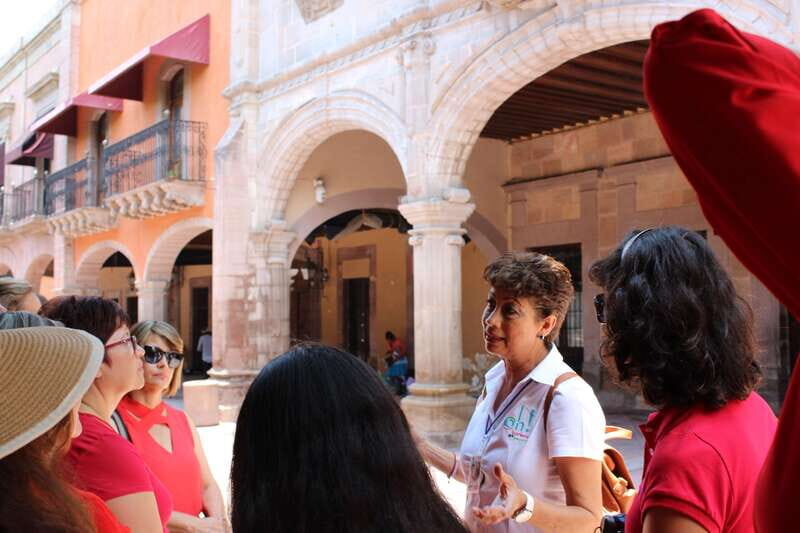 Walking Tour: Temples and Convents (Western Zone) - The Architectural and Artistic Highlights
