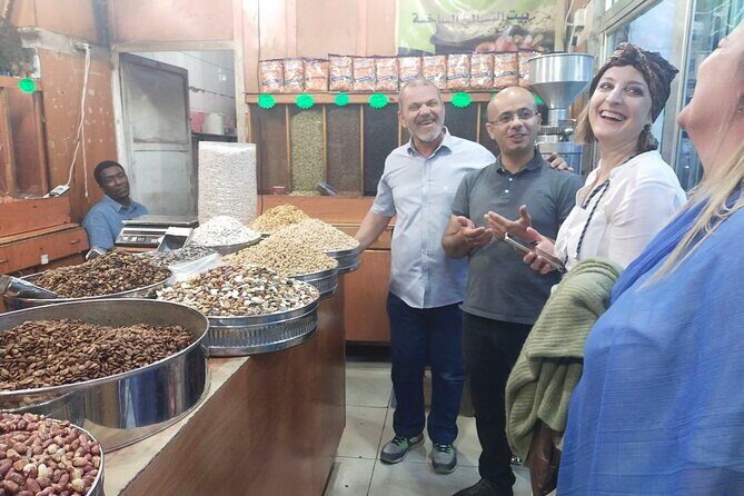 Walking Tour, Visit the Old Town and Markets, Taste Food - A Closer Look at the Tour Experience