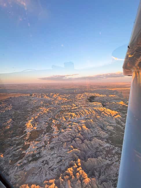 Wall SD: Small Airplane Tour To See Badlands National Park - Key Points