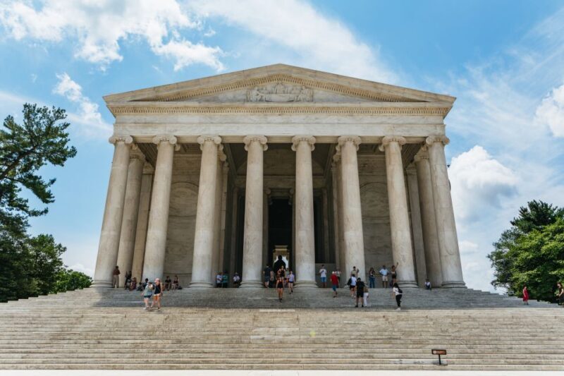 Washington DC Day Trip by Bus from New York City - Guides: Knowledgeable and Engaging
