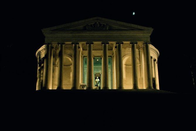 Washington DC Monuments by Moonlight Tour by Trolley - Key Points