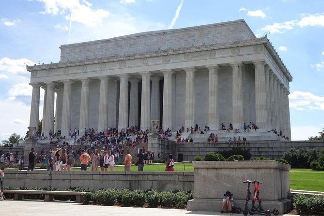 Washington DC Monuments self-guided walking tour & scavenger hunt - An In-Depth Look at the Experience