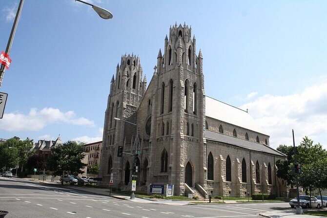 Washington DC Self Guided Audio Experience - Historic Churches and Presidential Connections