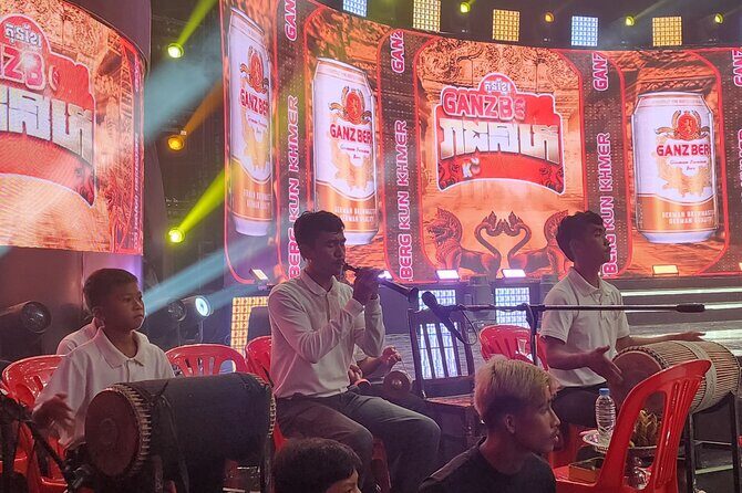 Watch Khmer Kickboxing with Free Beers by Ringside Seats - Why This Tour Works for Different Travelers