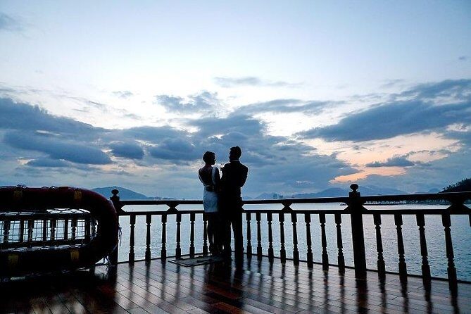 Watching Stunning Sunset with Cocktail and Dinner on Luxury Cruise - Frequently Asked Questions