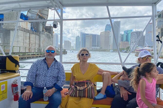 Water Taxi Hop-on Hop-off Bayside Marketplace / South Beach - What to Expect on This Water Taxi