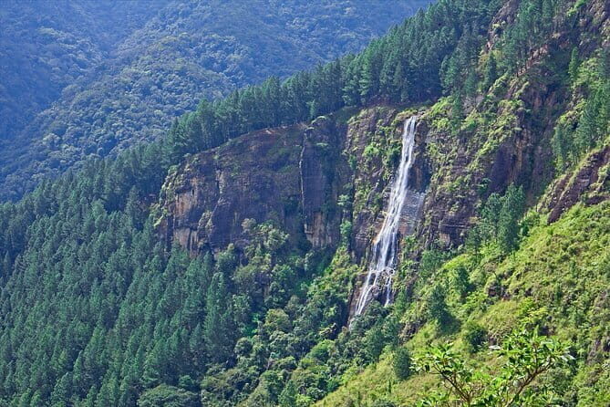 Waterfall Hunting- Bambarakanda & Lanka Falls + Natural Pool Bath - Key Points