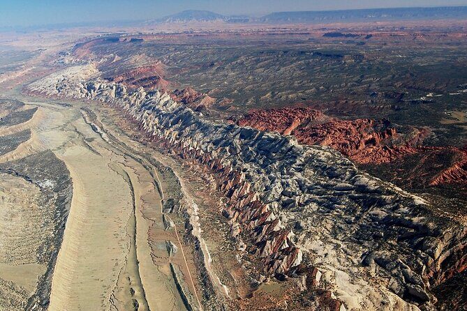 Waterpocket Fold Offroad Tour to Strike Valley Overlook - Who Will Love This Tour?