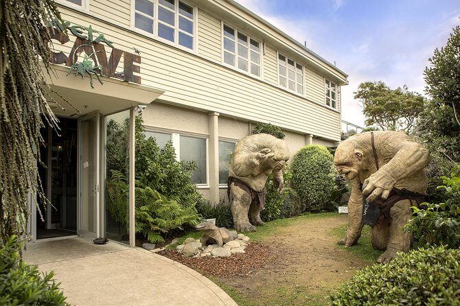 Wellington Shore Excursion: From Cave to Coast Highlights Private Tour - Exploring the Coastal and Natural Sights